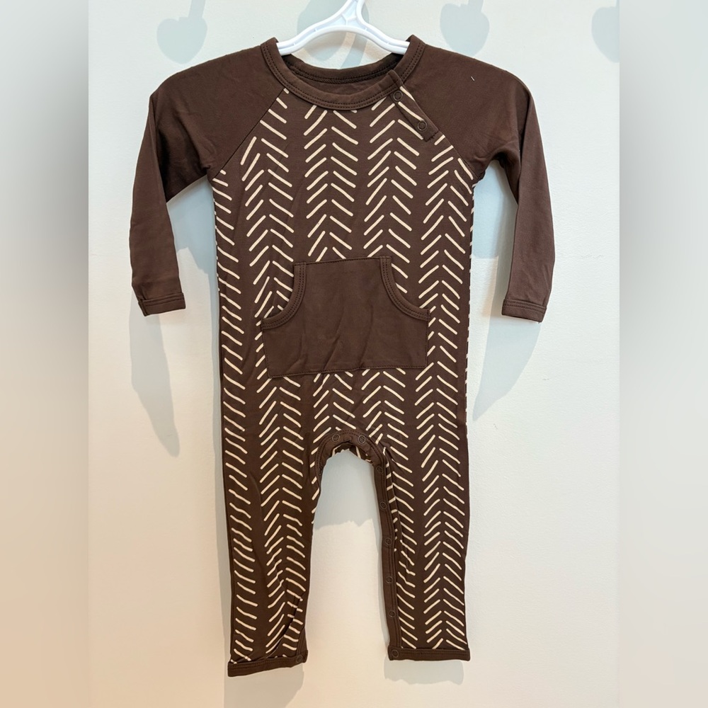 Kyte Baby Longall Romper in Espresso Herringbone